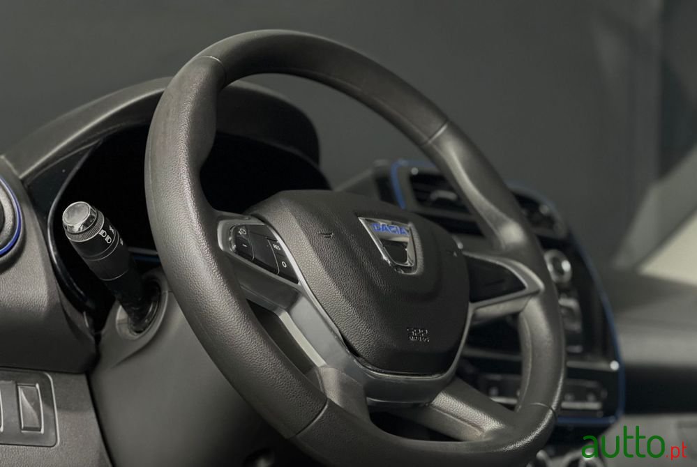 2022' Dacia Spring Electric photo #5