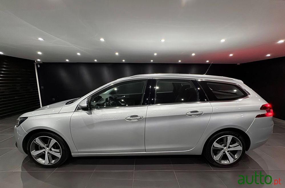 2015' Peugeot 308 Sw photo #4