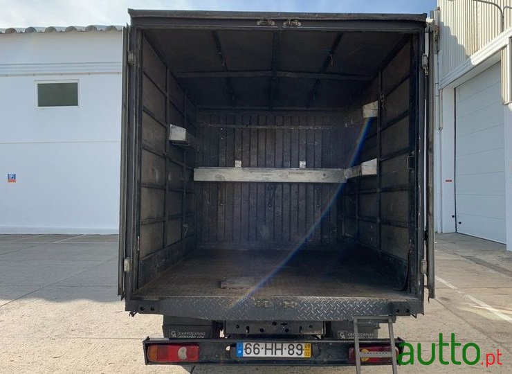 2009' Mitsubishi Canter photo #6