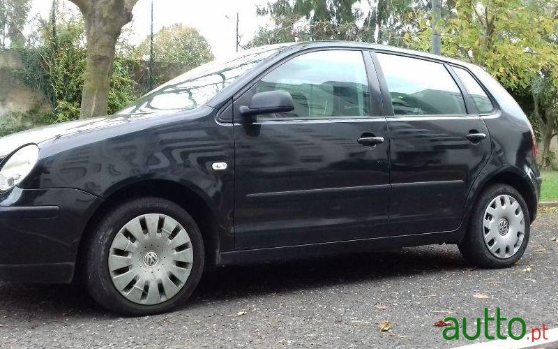 2002' Volkswagen Polo Confortline photo #3