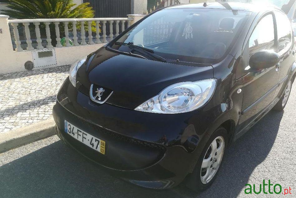 2008' Peugeot 107 Trendy photo #3