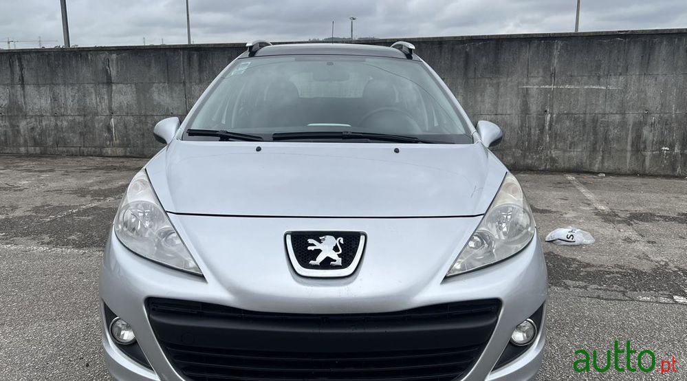 2010' Peugeot 207 Sw photo #3