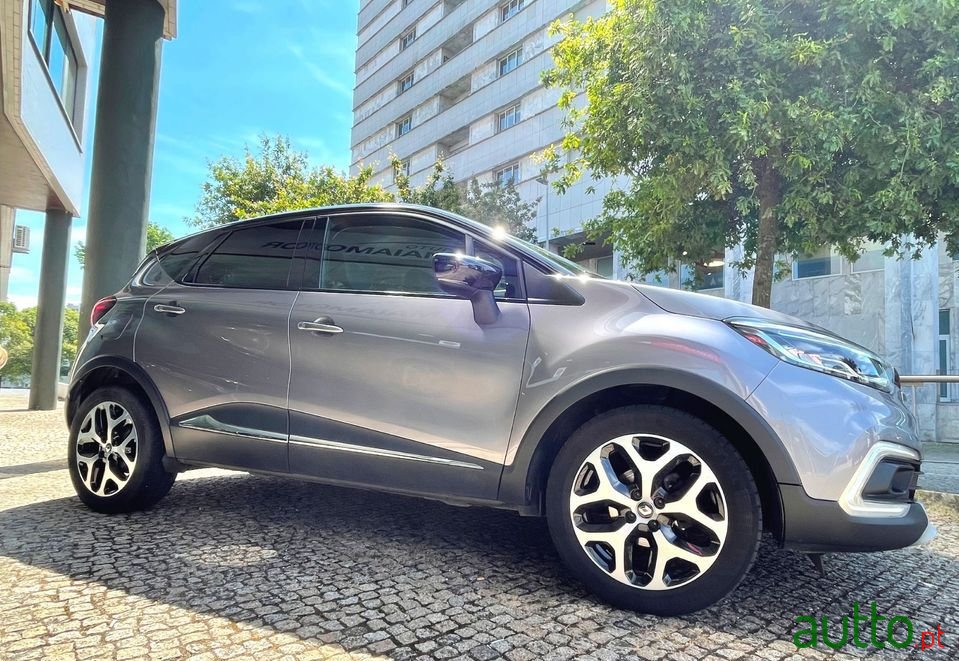 2019' Renault Captur photo #4