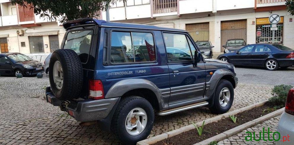 2000' Hyundai Galloper photo #1