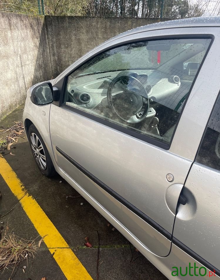 2011' Renault Twingo 1.2 16V Access photo #3