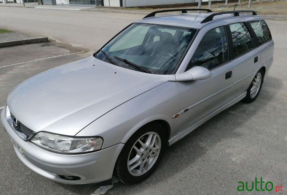 2000' Opel Vectra Caravan photo #3