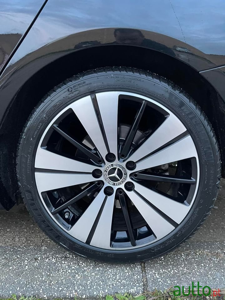 2017' Mercedes-Benz CLA photo #5