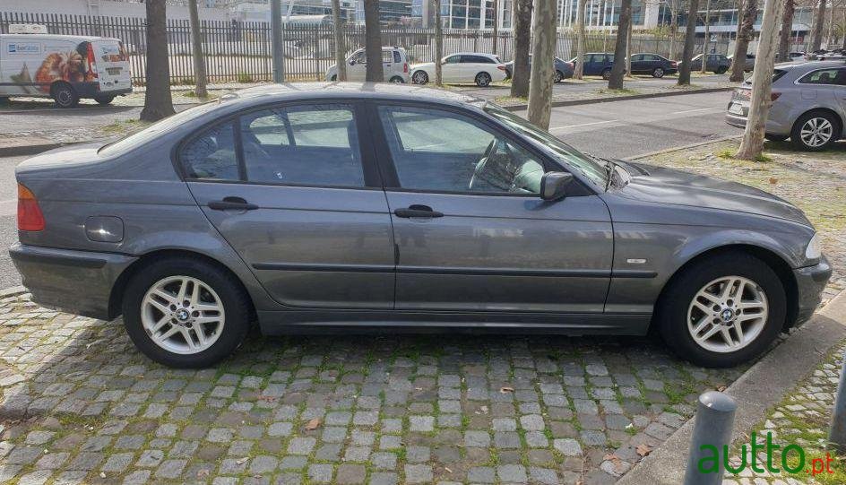 2001' BMW 320 Executive photo #3