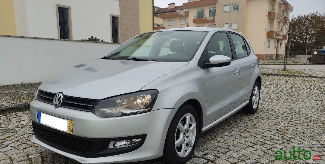 2010' Volkswagen Polo photo #3