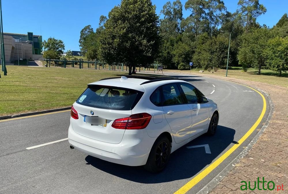 2015' BMW Série 2 D Advantage photo #6