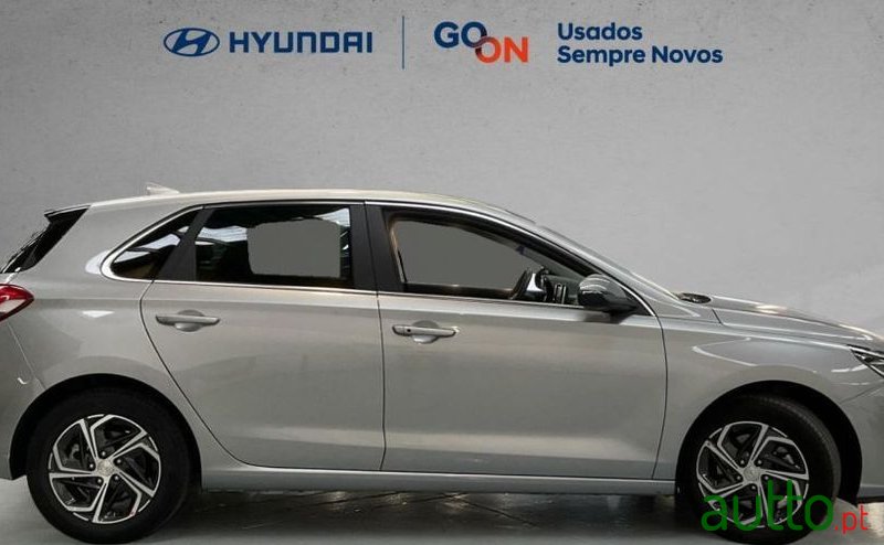 2024' Hyundai i30 1.0 T-Gdi Style Plus photo #6