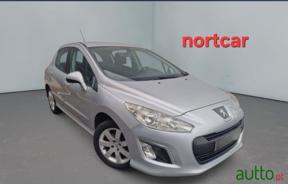 2011' Peugeot 308 photo #1