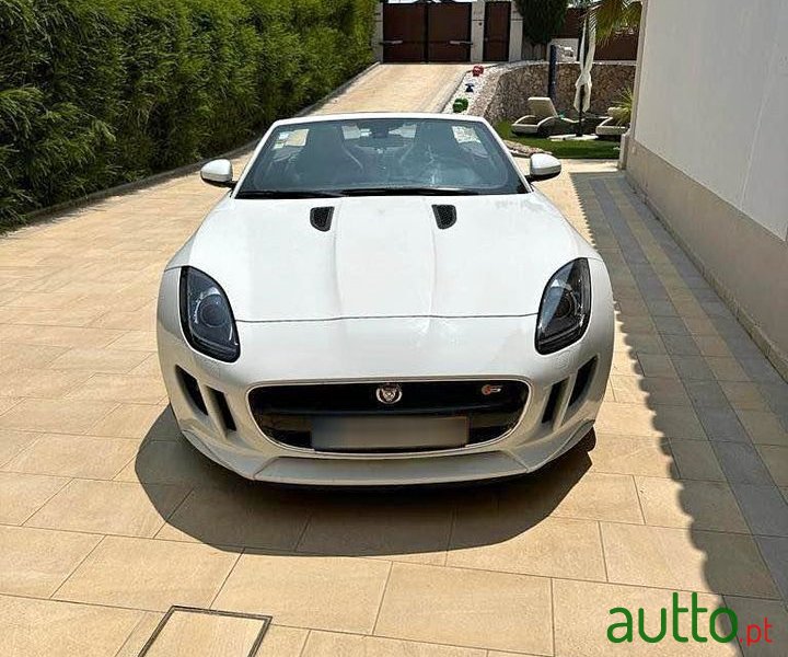 2015' Jaguar F-Type photo #2