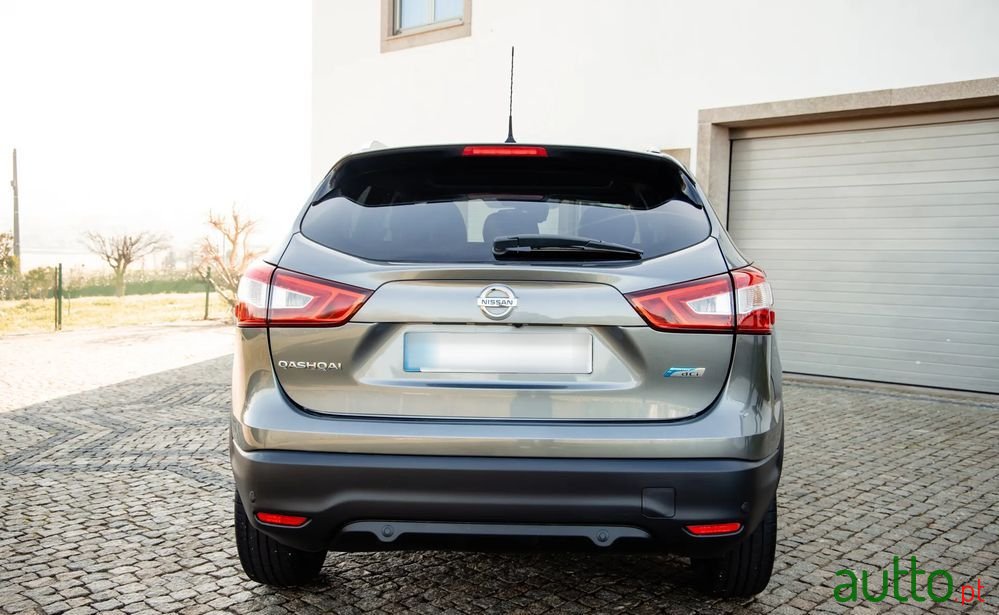 2015' Nissan Qashqai photo #3