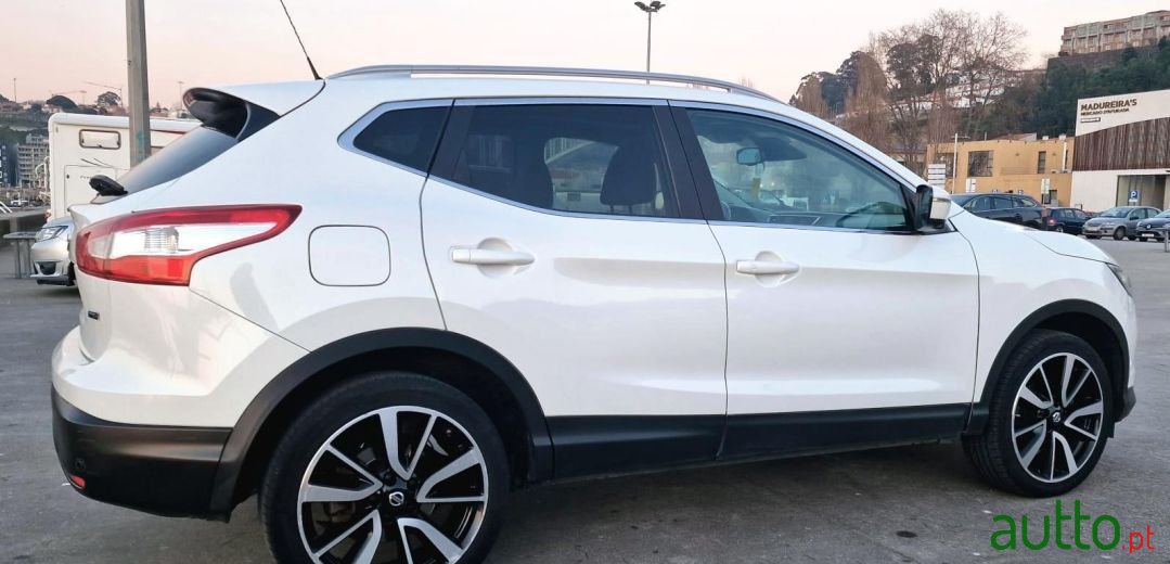 2014' Nissan Qashqai photo #3