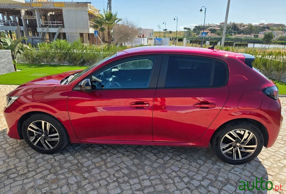 2023' Peugeot 208 photo #4