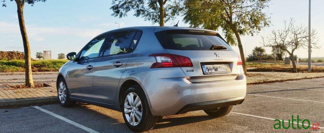 2015' Peugeot 308 photo #1