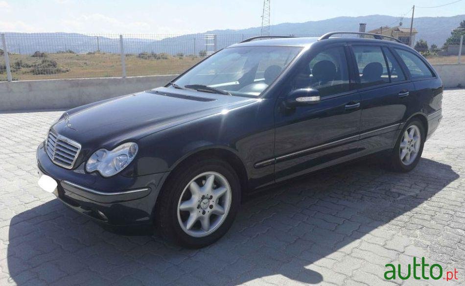 2002' Mercedes-Benz C-220 photo #1
