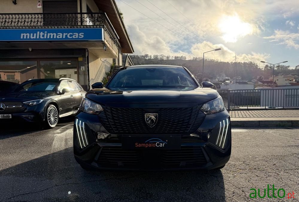 2024' Peugeot 2008 photo #2