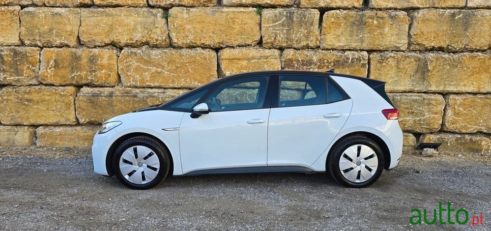 2021' Volkswagen ID.3 photo #3