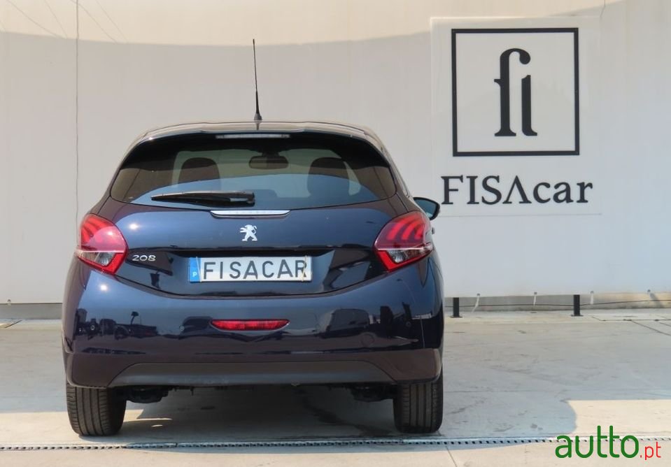 2018' Peugeot 208 photo #3