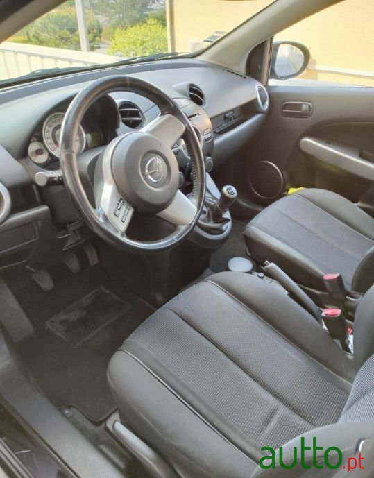 2007' Mazda 2 Sport photo #4