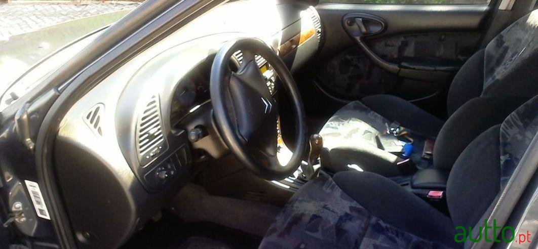 2002' Citroen Xsara 1.4 Exclusive photo #2