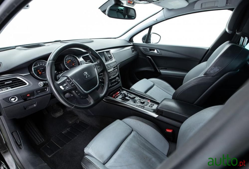 2013' Peugeot 508 RXH photo #6