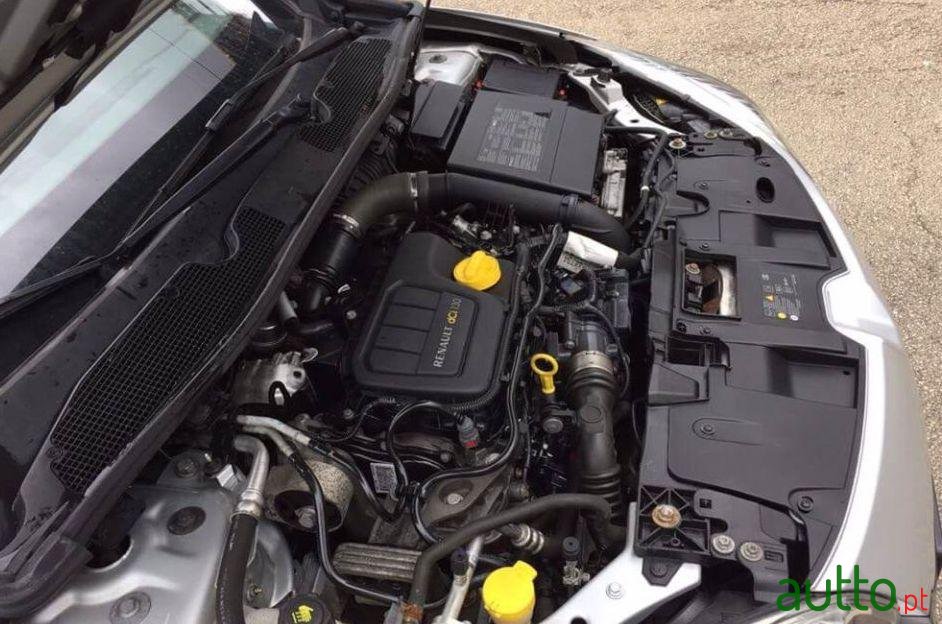 2013' Renault Megane Sport Tourer photo #1