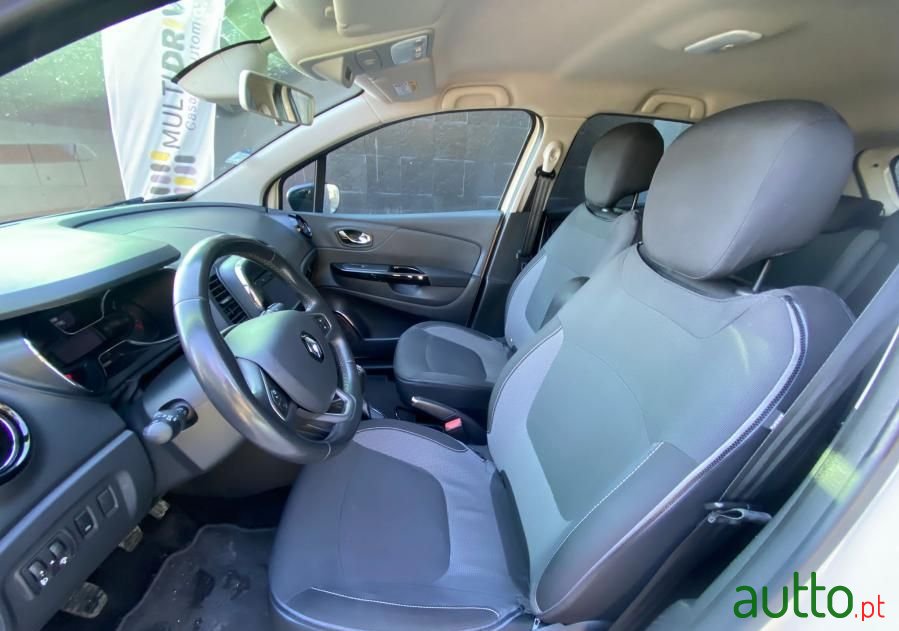 2017' Renault Captur photo #5