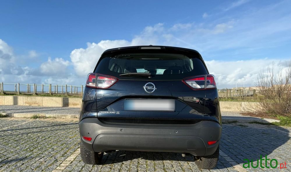 2020' Opel Crossland photo #2