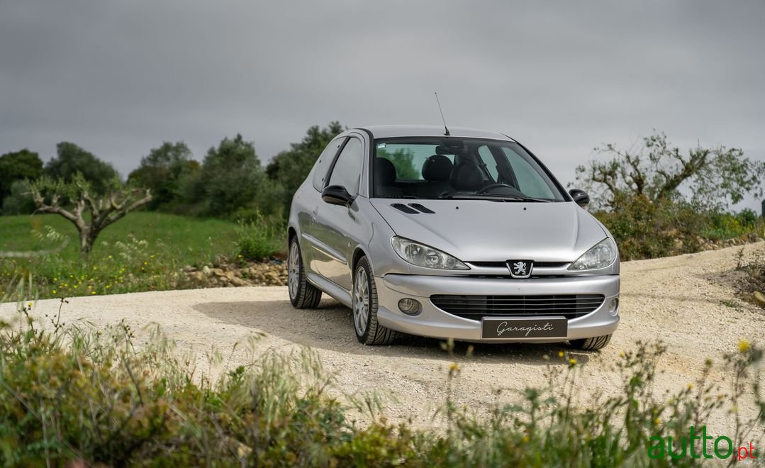 1999' Peugeot 206 photo #2