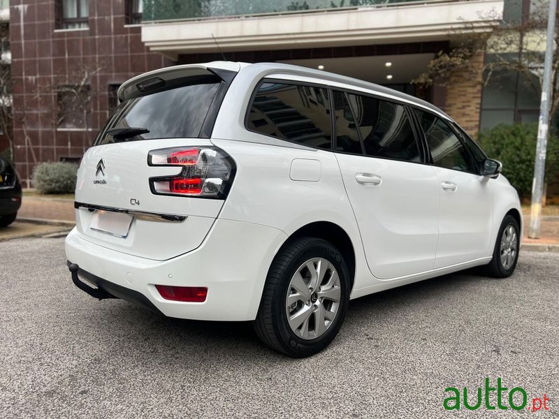 2021' Citroen C4 SpaceTourer photo #5