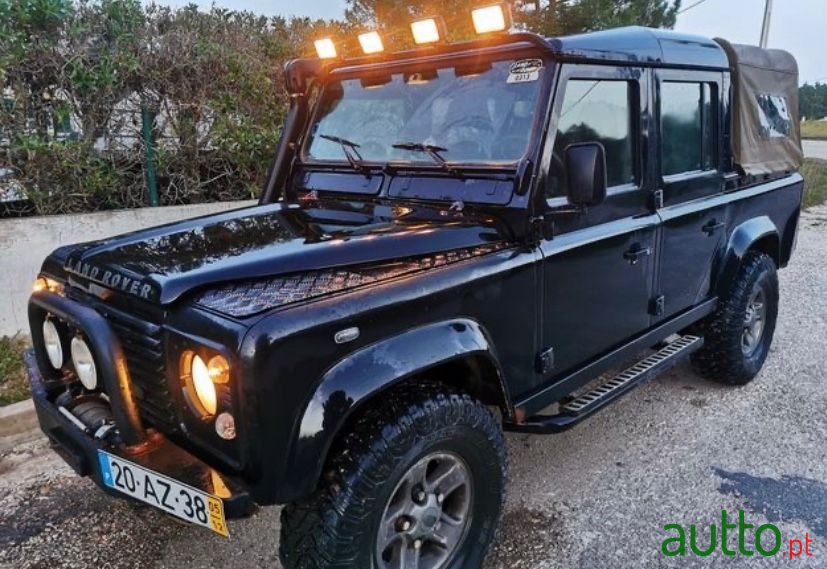 2005' Land Rover Defender photo #4