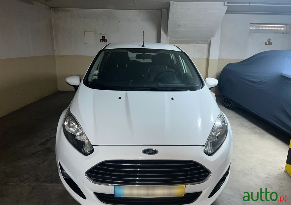 2013' Ford Fiesta photo #3