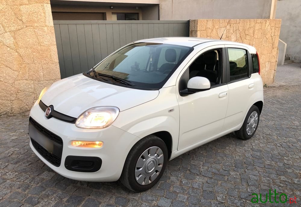 2017' Fiat Panda 1.2 Waze S&S photo #2