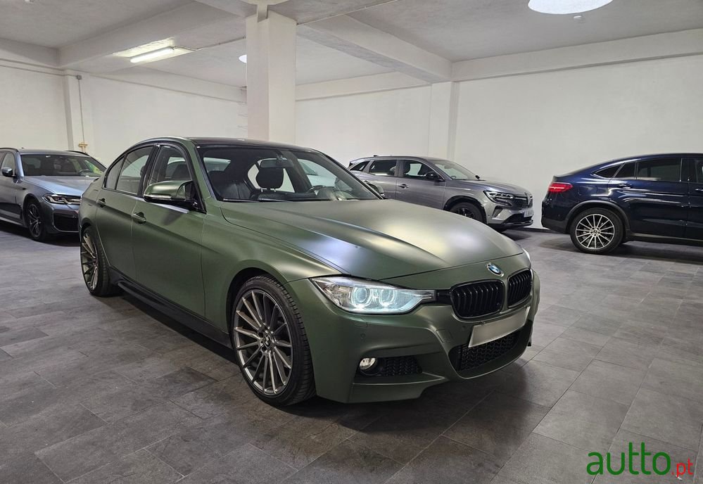 2012' BMW Série 3 I Pack M photo #4