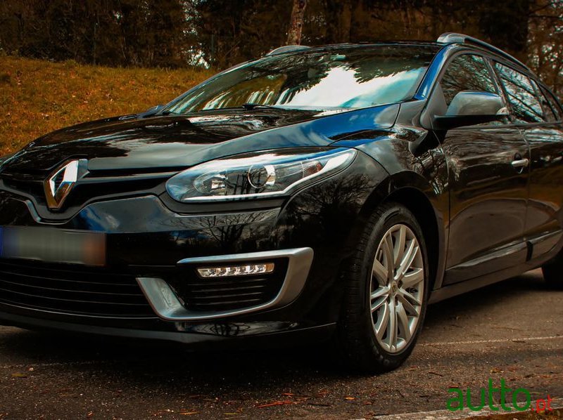 2015' Renault Megane Sport Tourer photo #1
