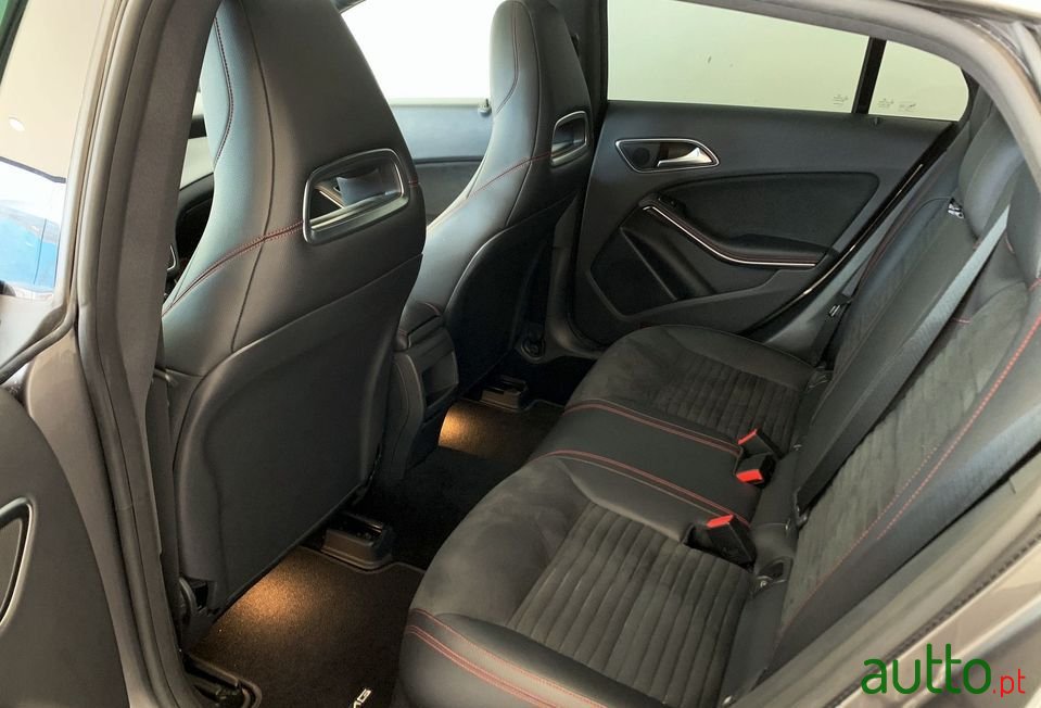 2016' Mercedes-Benz Cla-220 photo #5