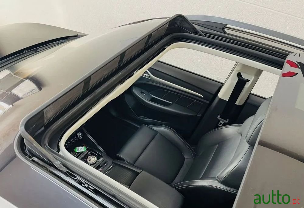 2021' MG ZS Luxury photo #4