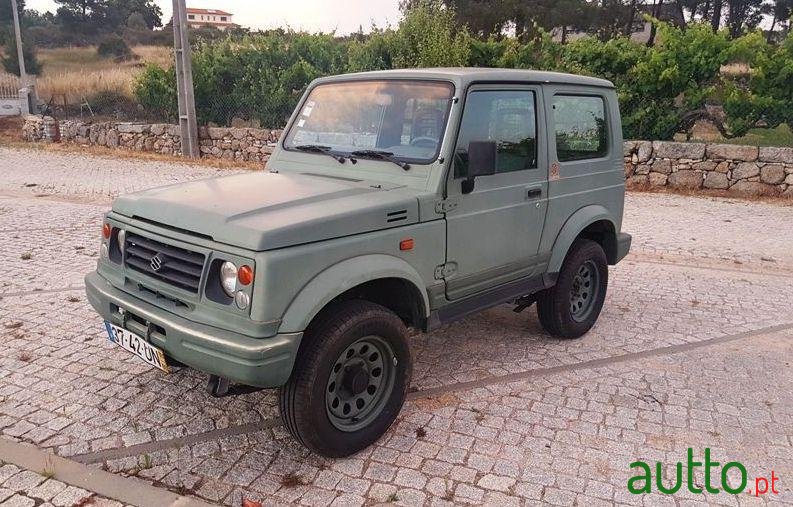 2003' Suzuki Samurai Nairobi photo #4