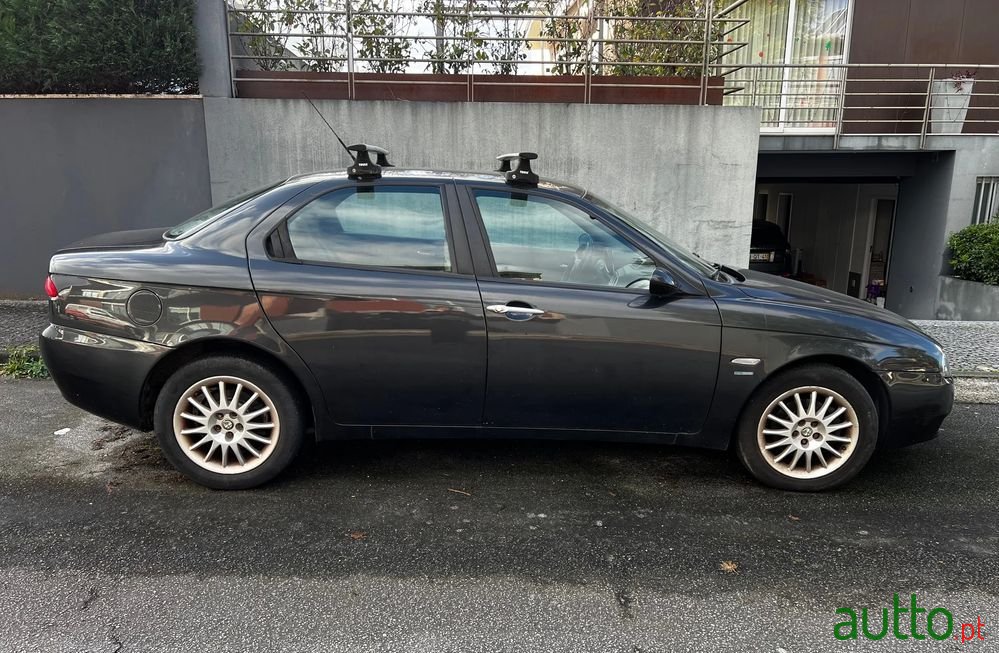 2005' Alfa Romeo 156 1.9 Jtd 16V Distinctive photo #2