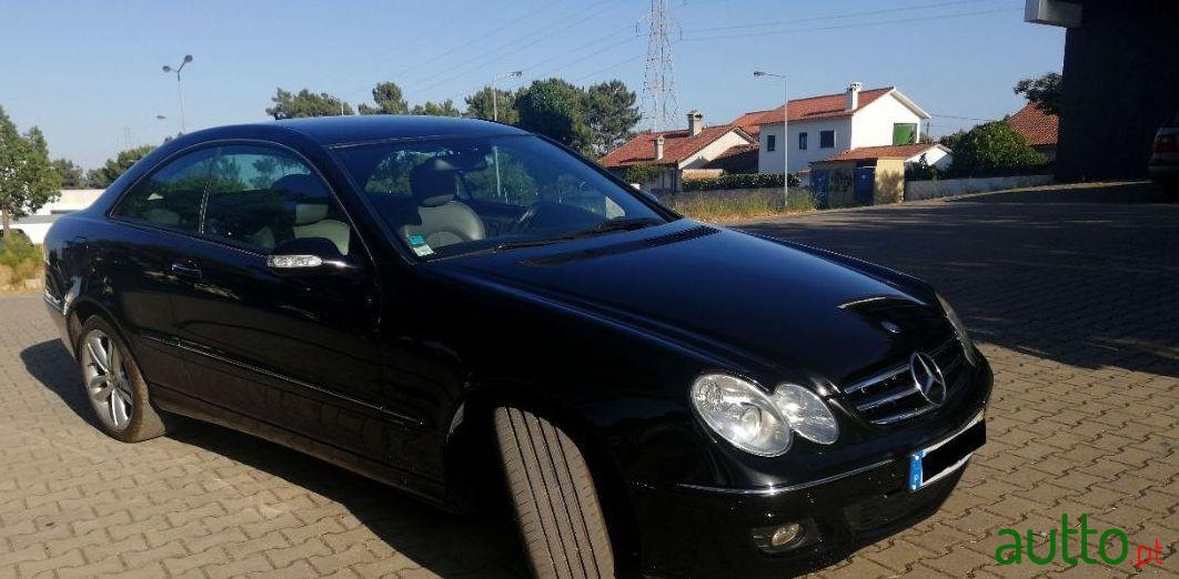 2007' Mercedes-Benz Clk-220 photo #1