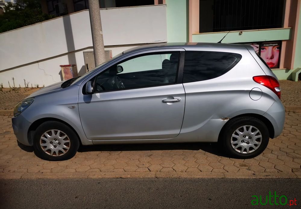 2010' Hyundai i20 photo #4