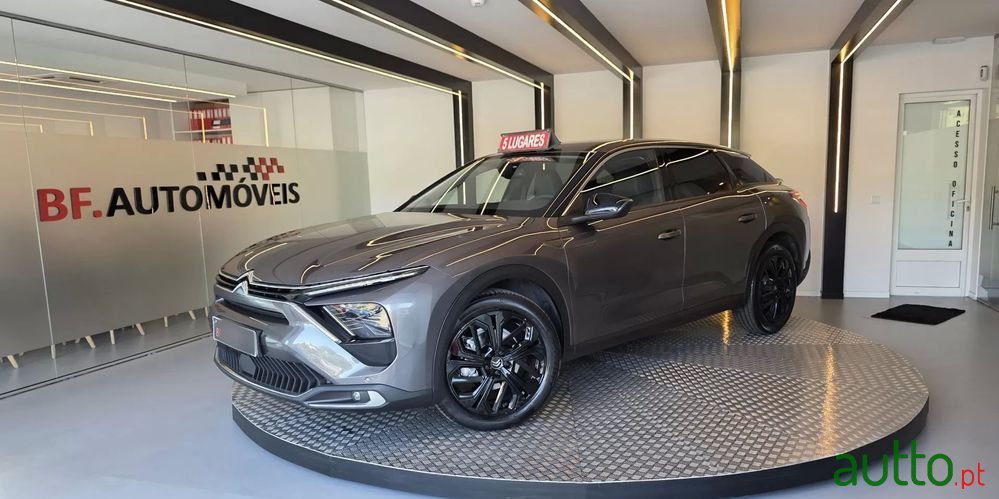 2023' Citroen C5 X photo #2