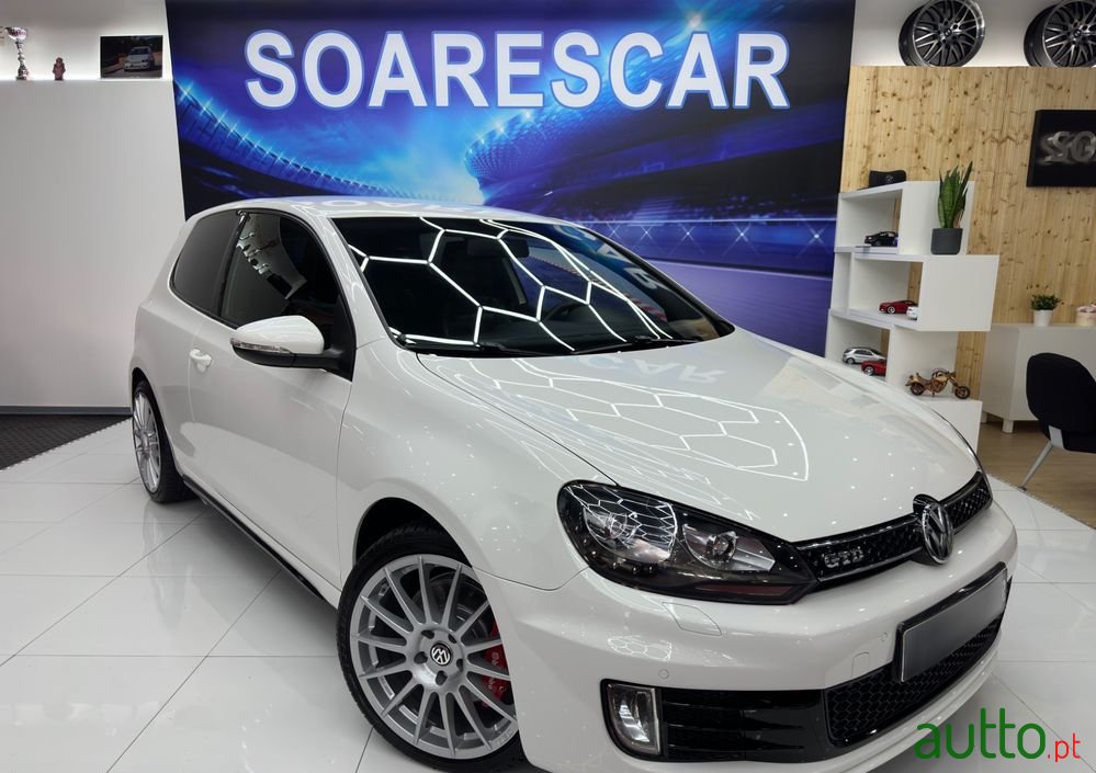 2012' Volkswagen Golf 2.0 Tdi Gtd photo #1