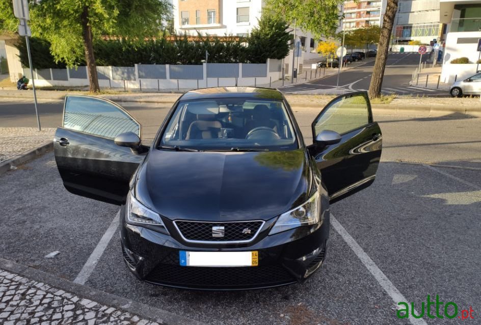 2014' SEAT Ibiza photo #2
