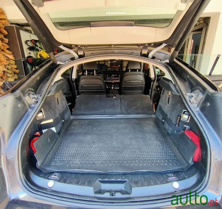 2015' BMW 530 Gran Turismo photo #5