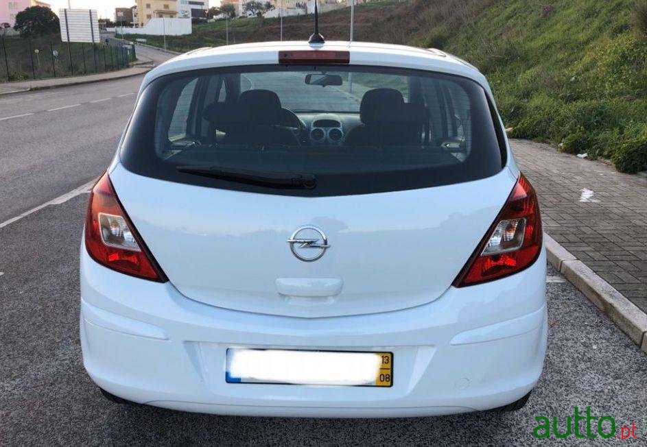 2013' Opel Corsa photo #3
