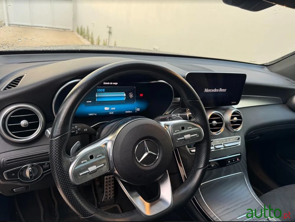 2021' Mercedes-Benz Classe Glc E 4Matic photo #4
